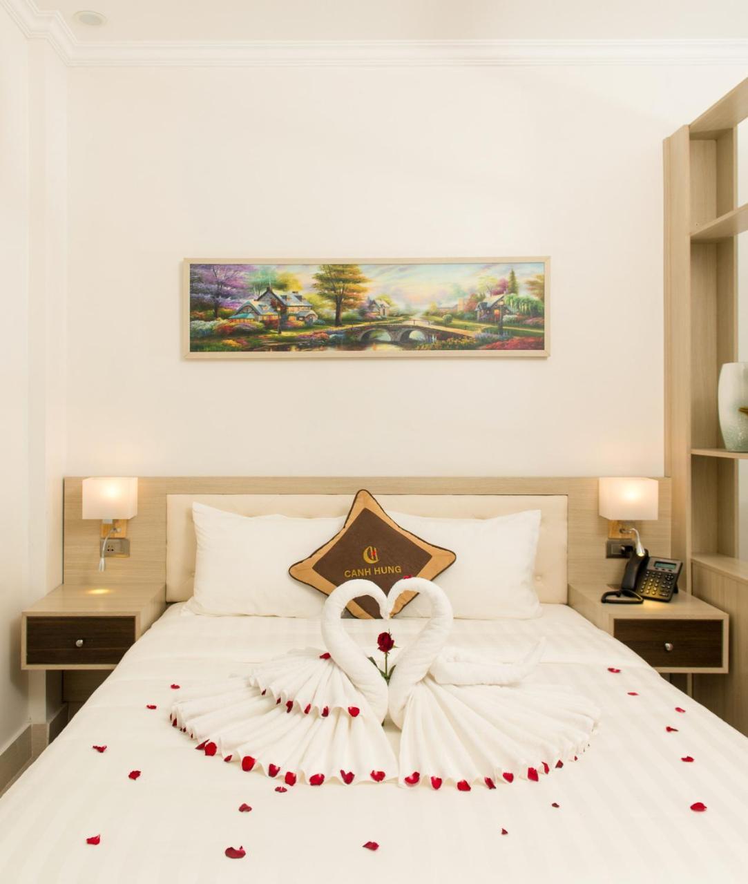 Canh Hung Palace Hai Phong Luaran gambar